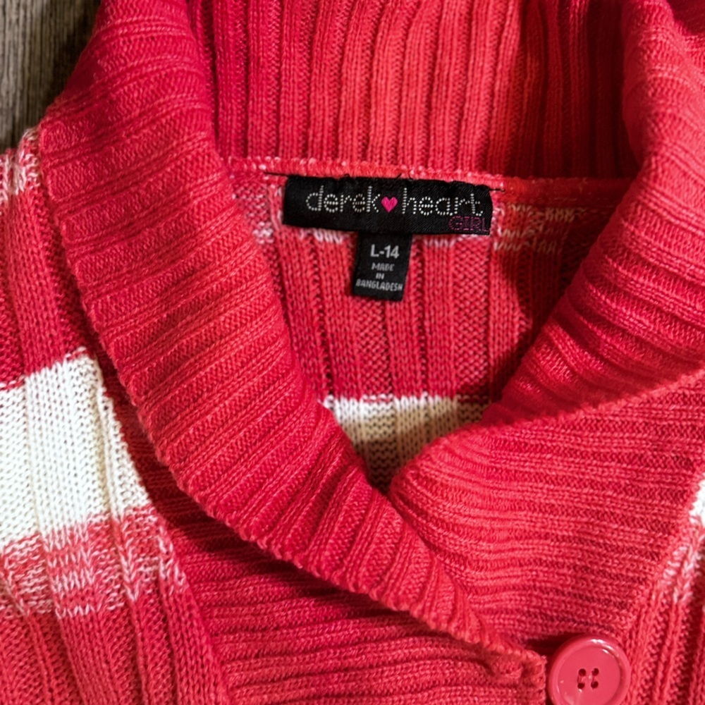 Sweater - Picture 5 of 5